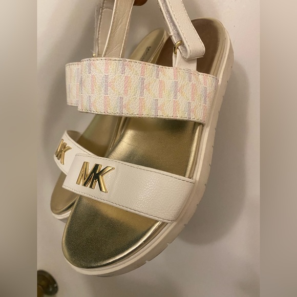 -Michael Kors slides - Picture 2 of 4